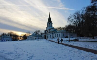 Winter fairytale tour Moscow and St. Petersburg for 10 days for groups